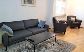 Cosy 1 Bedroom Apartment With Terrace And Sauna, Best Location